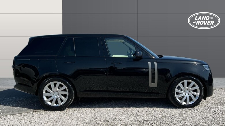 Land Rover Range Rover 3.0 D300 SE 4dr Auto Diesel Estate